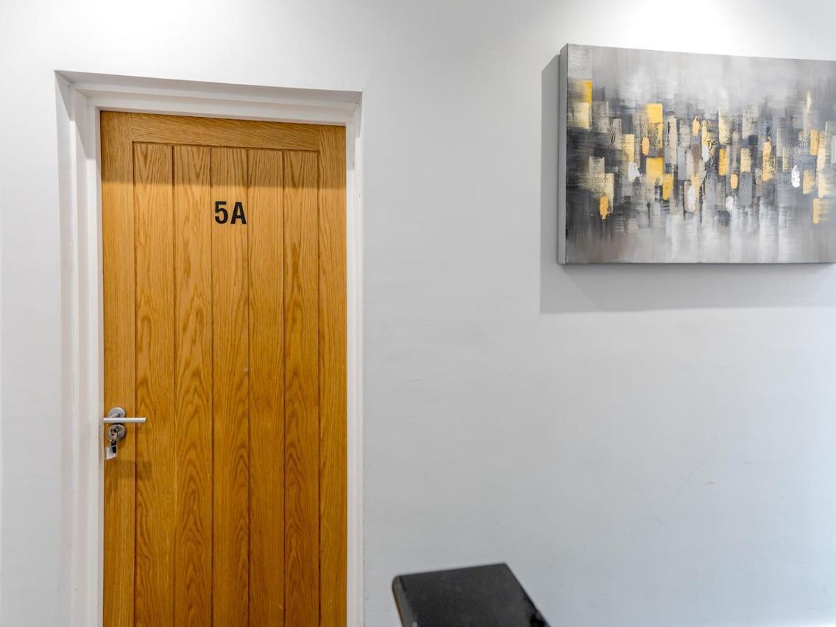 Pass The Keys 5A One Bedroom Modern Town Centre Apartment ชรูว์สเบอรี ภายนอก รูปภาพ